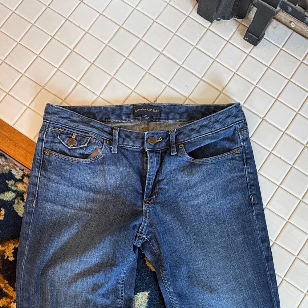 Banana Republic Dark Blue Flare Jeans in size 6short- worn a few times - Picture 5 of 8